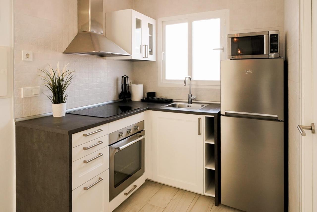Casa Mya Con Terreno Privado Y Parking Compartido - A 800M De Playa Poniente Βίλα Μπένιντορμ Εξωτερικό φωτογραφία